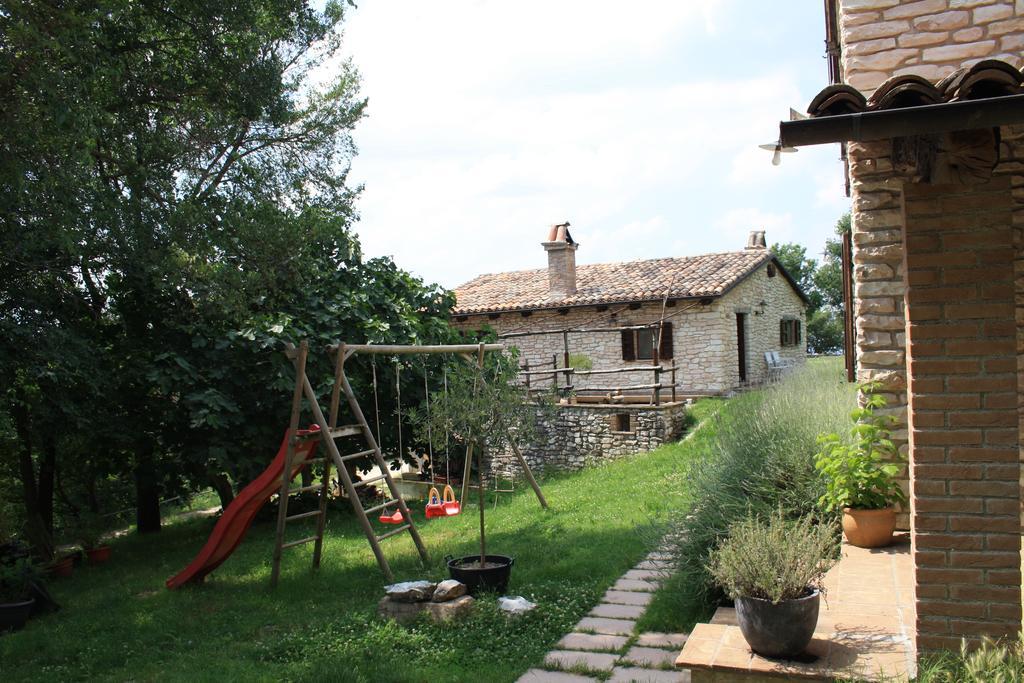 Agriturismo Valdifiori Sassoferrato Екстериор снимка