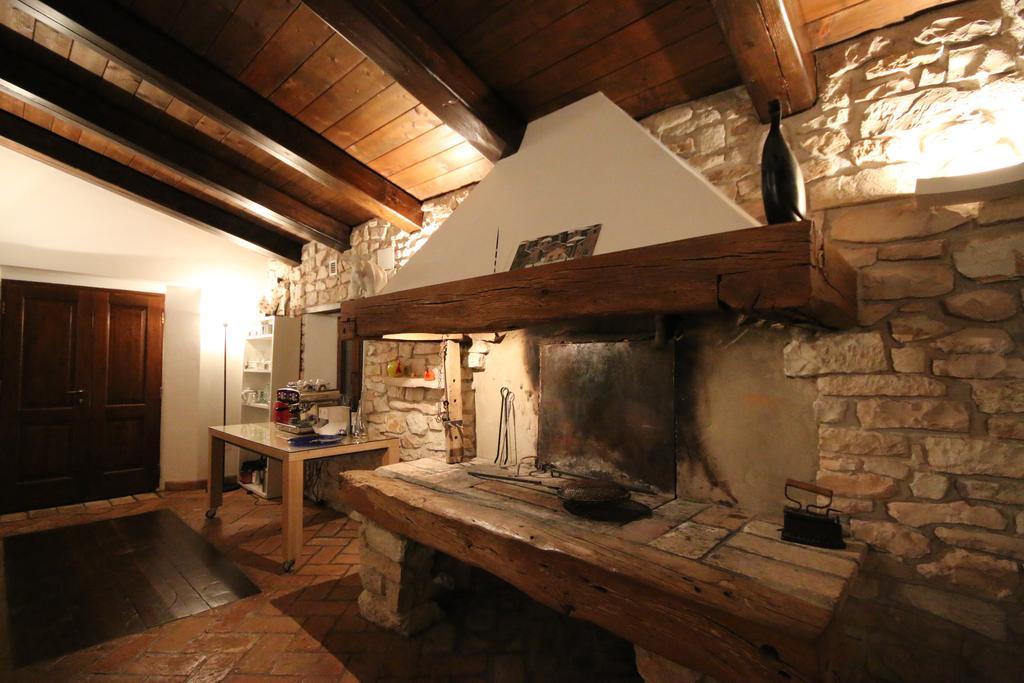 Agriturismo Valdifiori Sassoferrato Екстериор снимка
